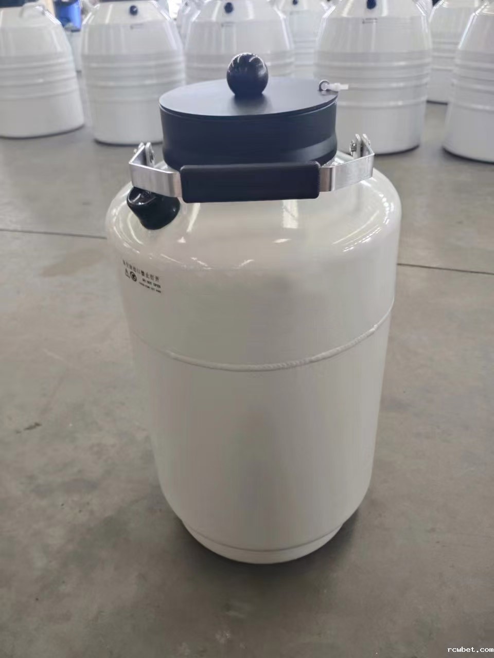 液氮罐
